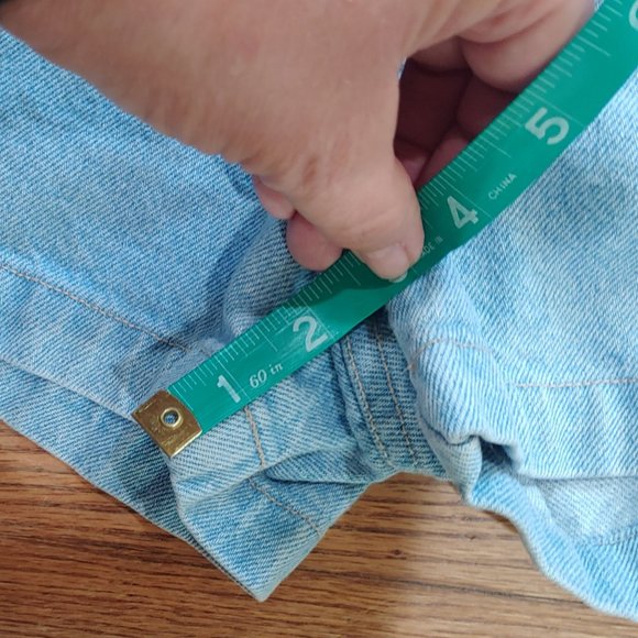 Vintage 80's GUESS? High Waist Shorts - Picture 6 of 8